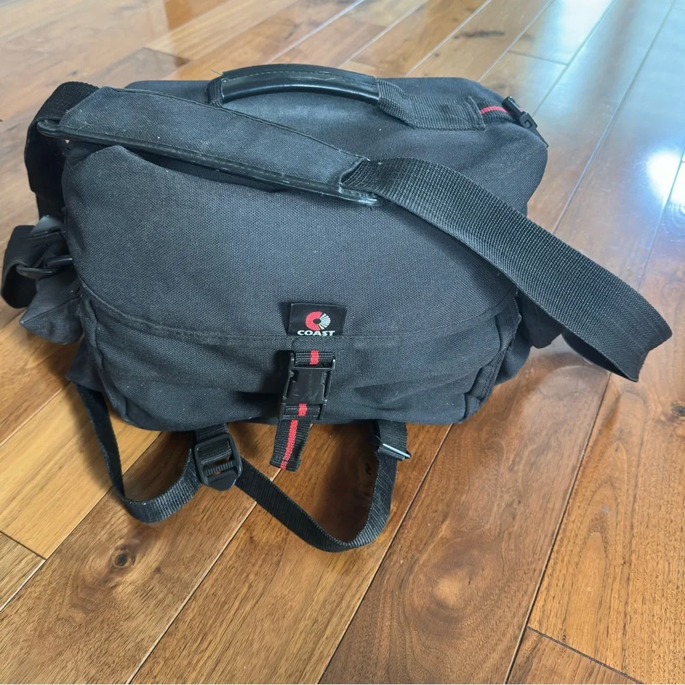 Vintage Coast Black Canvas Camera Bag – Padded Camera & Camcorder Carry Case